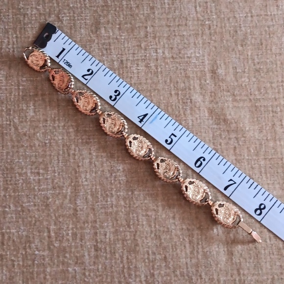 Multi Color Glass Gold Tone Link Bracelet - Picture 6 of 8